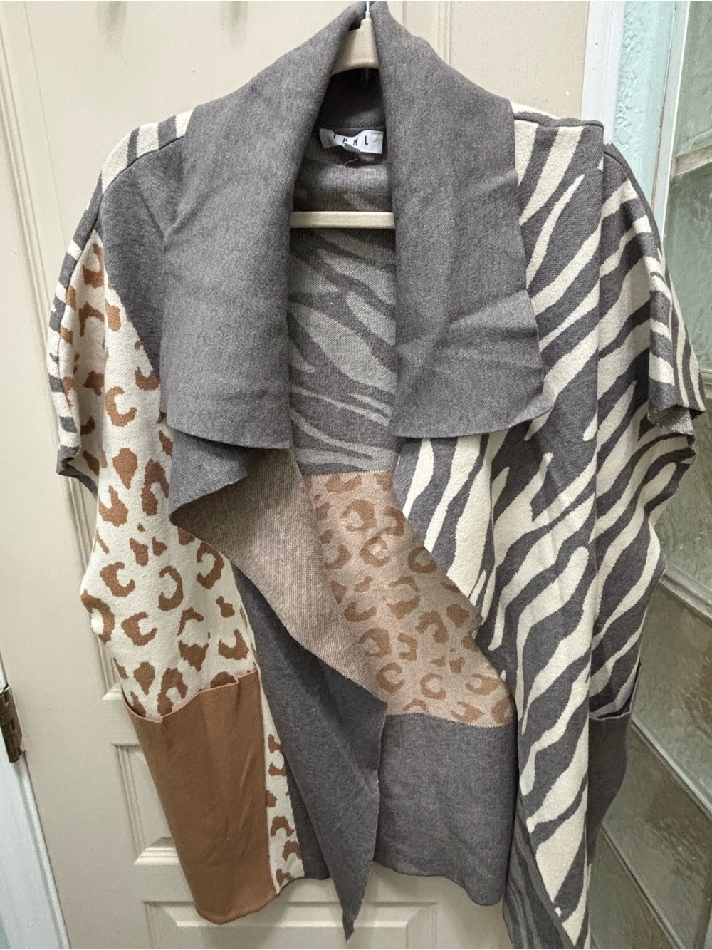 THML Mixed Animal-Print Draped Open Cardigan/poncho Gray, Cream & Brown Size SM